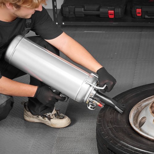 

VEVOR Máquina de Granallado de Neumáticos de 10 L, Inflador de Neumáticos Portátil Mejorado, de 0,6-0,8 MPa, para Coches, Motocicletas, SUV, Camionetas, ATV, Color Plateado, 725 x 168 x 280 mm