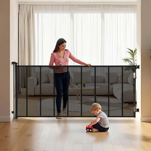 

VEVOR Puerta Retráctil 430 x 106 cm, Valla de Seguridad para Perros, Panel de Malla Transpirable con Tiras de Fibra de Vidrio para Escaleras Interiores, Puertas, Pasillos, Salas de Juegos, Negro