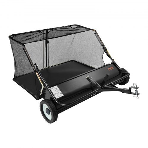 VEVOR Tow Behind Lawn Sweeper, 122cm Pull Behind Yard Sweeper, 26 cu. ft Hopper Bag Capacity, Leaf & Grass Collector with Dumping Rope, Adjustable Sweeping Height, Garden Sweepers for Lawn Farm